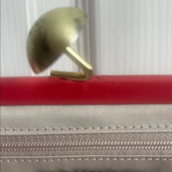 Coach Coral Amanda Satin Darcy Kiss Lock Clutch w/unbranded pearl strap - Picture 11 of 17